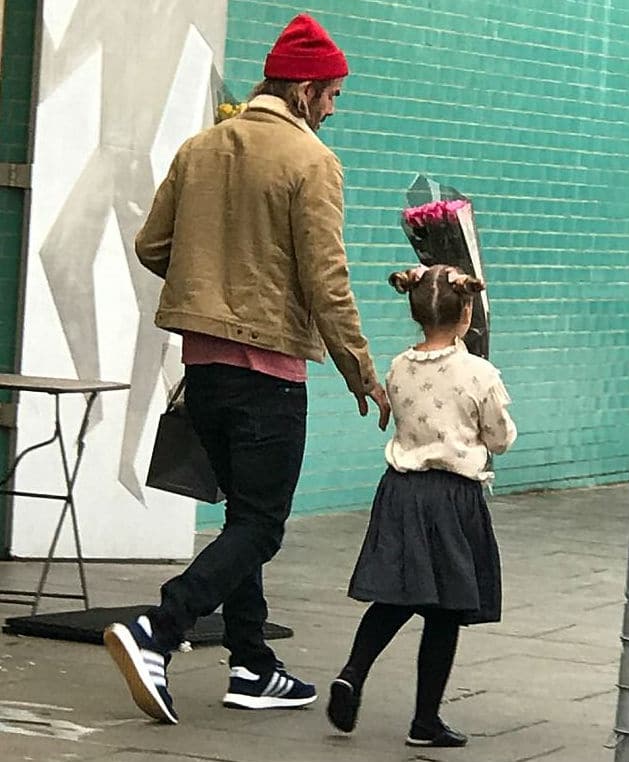 Harper and David Beckham Buying Flowers in London Sept 17 2017