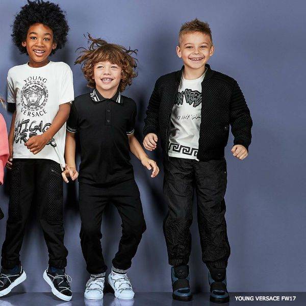 YOUNG VERSACE Boys White Black Medusa Chicago Versace T-Shirt