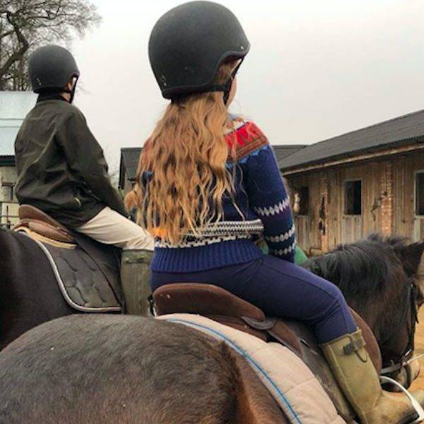 Harper Beckham Horseback Riding Cotswolds BURBERRY Girls Billie Knitted Sweater