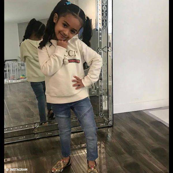 Chris Brown’s Daughter Royalty in GUCCI Sweatshirt Shoes March 2018
