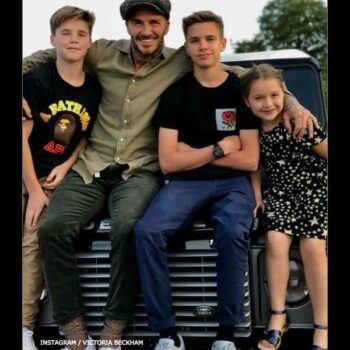 Harper Beckham - CHLOE Blue Bow Leather Sandals Fathers Day David Beckham June 2018