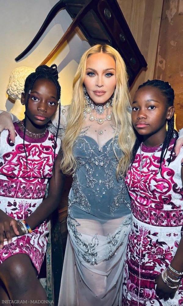 Madonna Twins Esther Stella – Dolce Gabbana Pink Majolica Dress