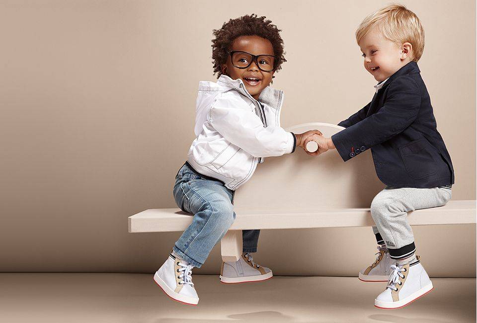 Hugo Boss Kids. Дети в брендовой одежде. Дети реклама одежды. Обувь для детей.
